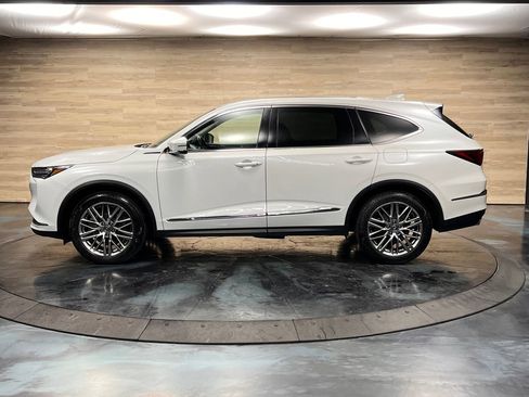 Used 2024 Acura MDX SH-AWD w/ Technology Package image 15