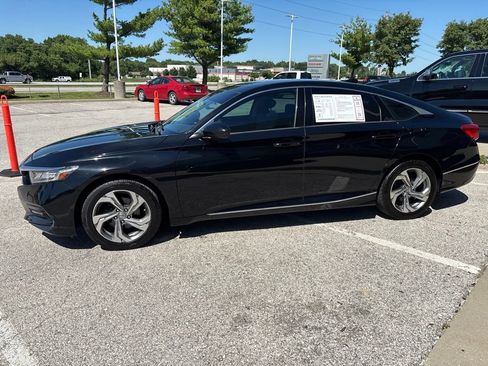 Used 2018 Honda Accord EX image 15