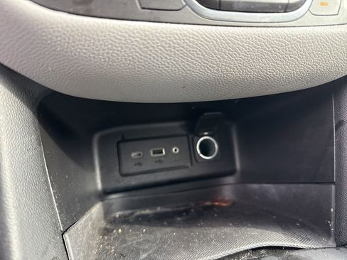 Used 2019 Chevrolet Equinox LT image 22