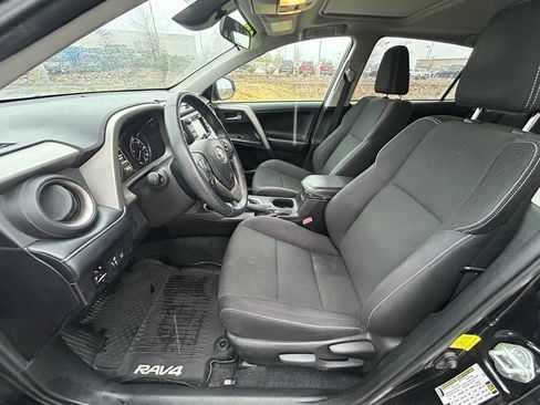 Used 2018 Toyota RAV4 XLE w/ Plus Extra Value Package FWD image 12