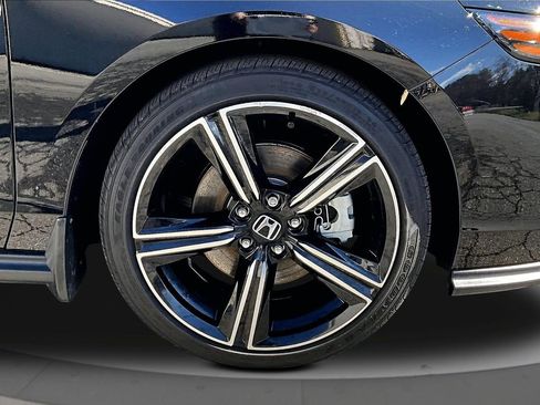 Used 2023 Honda Accord Sport image 32