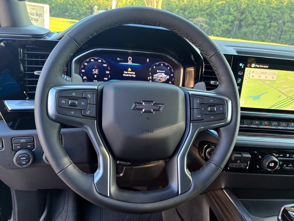 New 2026 Chevrolet Silverado 1500 RST w/ Redline Edition AWD/4WD image 32