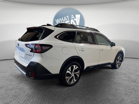 Used 2022 Subaru Outback Limited AWD/4WD image 3