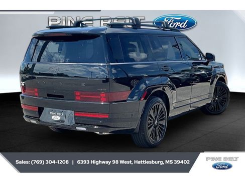 Used 2025 Hyundai Santa Fe Calligraphy FWD image 11