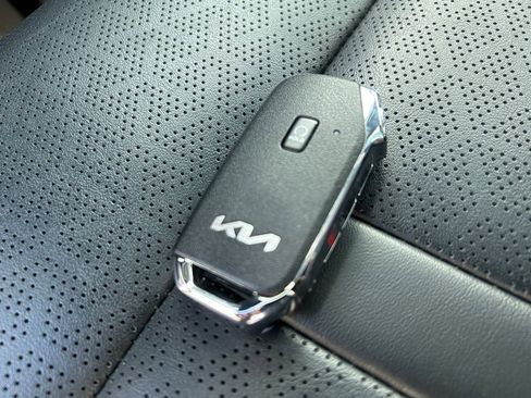 Used 2023 Kia Sorento SX image 33