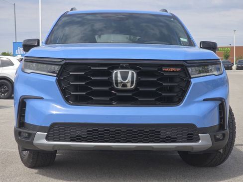 Used 2024 Honda Pilot TrailSport image 10