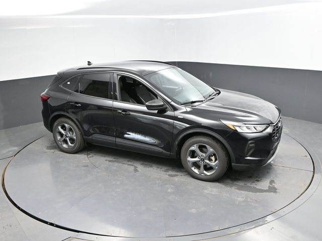 Used 2025 Ford Escape ST-Line FWD image 40
