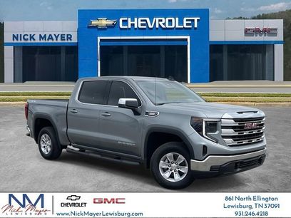 New 2025 GMC Sierra 1500 SLE