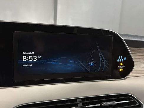 Used 2022 Hyundai Palisade Limited w/ Winter Package AWD/4WD image 15