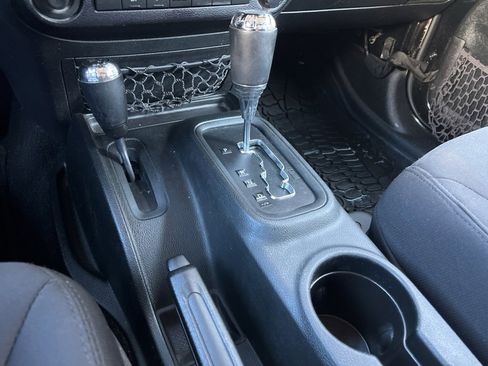 Used 2017 Jeep Wrangler Unlimited Sport image 38