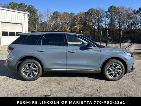 New 2026 Lincoln Corsair Premiere image 8