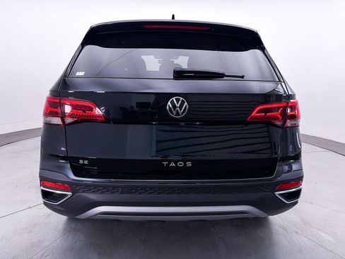 Used 2023 Volkswagen Taos SE FWD image 13