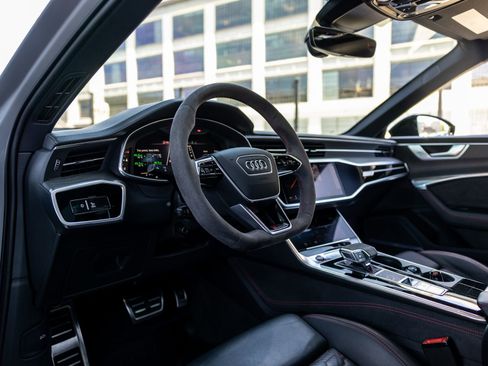 Used 2023 Audi RS 6 AWD/4WD image 4
