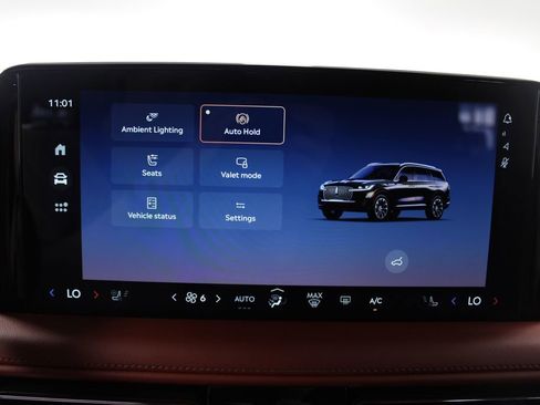 Used 2025 Lincoln Aviator Reserve image 51