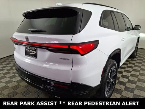 Used 2025 Buick Enclave Sport Touring w/ Trailering Package, 5000 lbs. image 5