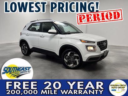 Used 2025 Hyundai Venue SEL