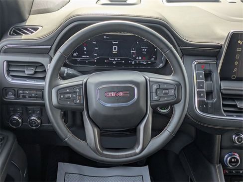 Used 2024 GMC Yukon AT4 image 15