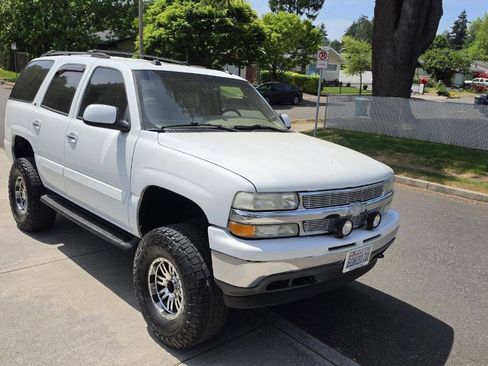 Used 2005 Chevrolet Tahoe LT w/ LT Preferred Equipment Group AWD/4WD image 3