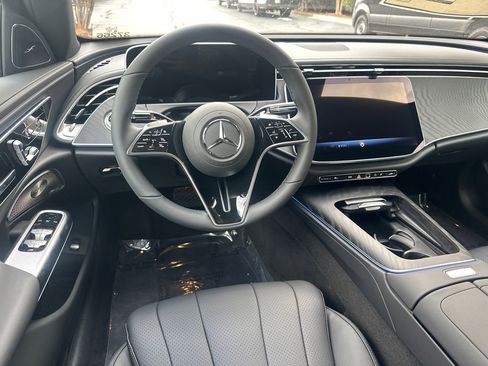 New 2026 Mercedes-Benz E 350 4MATIC Sedan image 26