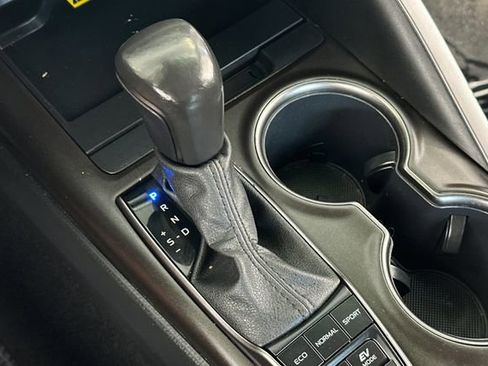 Used 2024 Toyota Camry SE w/ Audio Upgrade Package FWD image 25