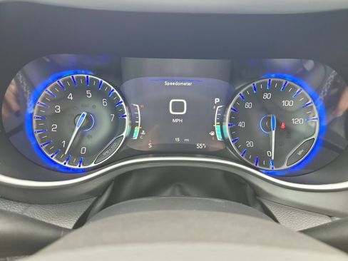 New 2026 Chrysler Pacifica Select FWD image 34