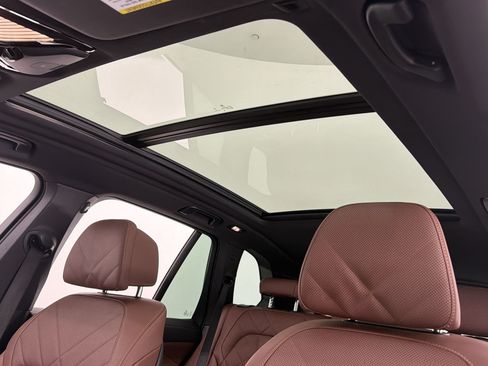 Certified 2024 BMW X5 xDrive40i w/ Premium Package AWD/4WD image 24