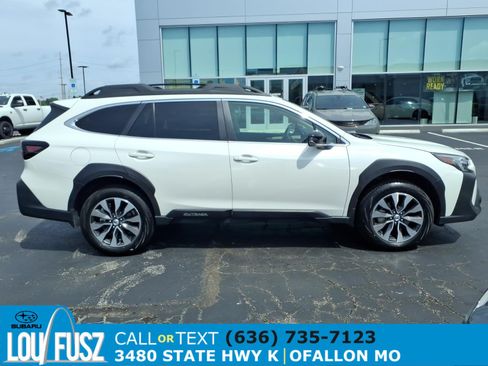 Used 2025 Subaru Outback Limited AWD/4WD image 27