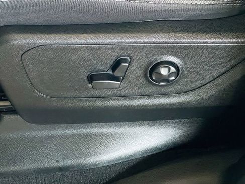 Used 2019 RAM 1500 Big Horn image 13