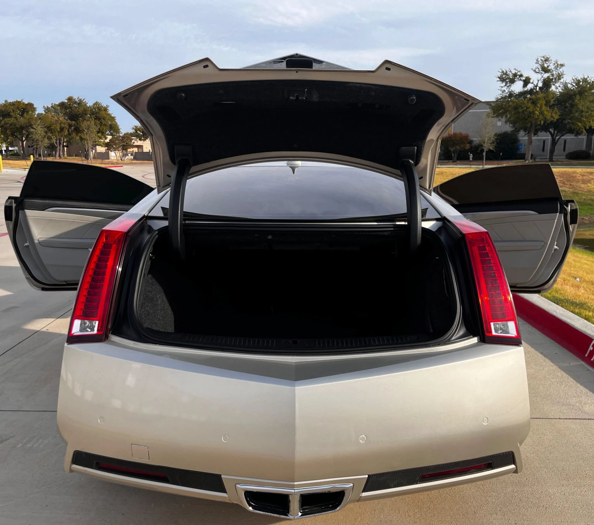 Used 2014 Cadillac CTS Coupe RWD image 11