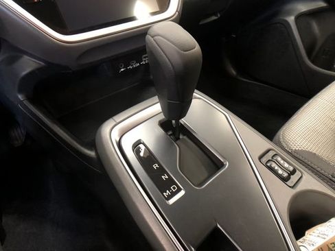 Used 2024 Subaru Crosstrek 2.0i Premium image 18