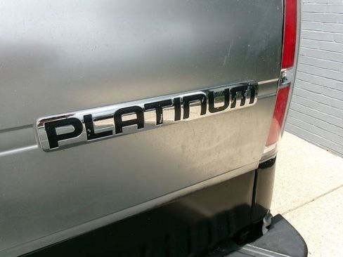 Used 2012 Ford F150 XLT AWD/4WD image 25