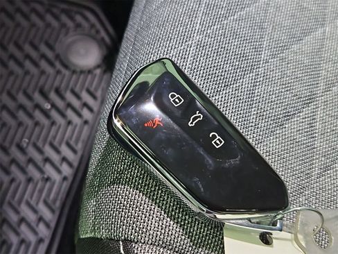 New 2026 Volkswagen Tiguan S image 35