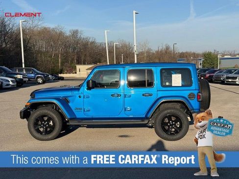 Used 2022 Jeep Wrangler Unlimited Sahara image 2