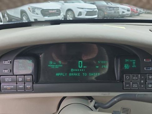 Used 1999 Cadillac De Ville w/ Comfort/Convenience Pkg FWD image 25