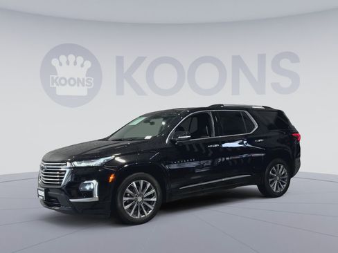 Used 2023 Chevrolet Traverse Premier AWD/4WD image 8