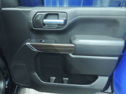 Used 2021 Chevrolet Silverado 1500 RST image 37