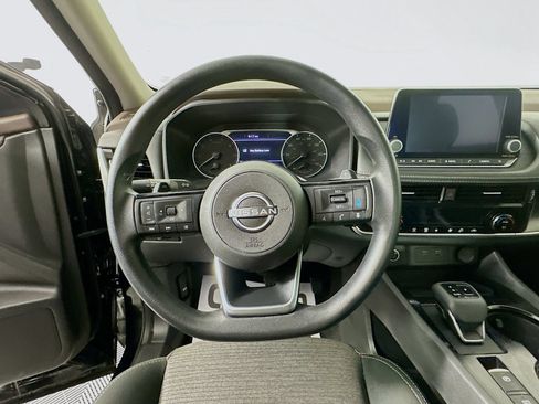 Used 2023 Nissan Rogue SV FWD image 11