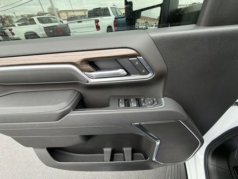 Used 2026 Chevrolet Silverado 2500 LT w/ Trail Boss Package image 19