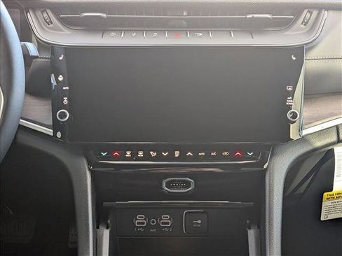 New 2026 Jeep Grand Cherokee Limited w/ Limited Altitude Package image 11