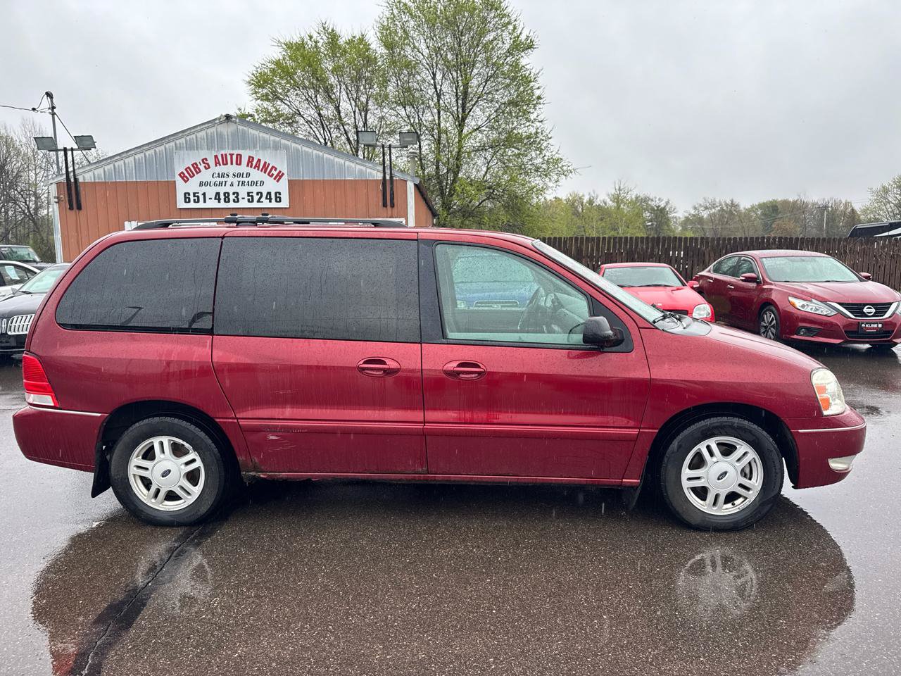 Used 2005 Ford Freestar SEL FWD image 4