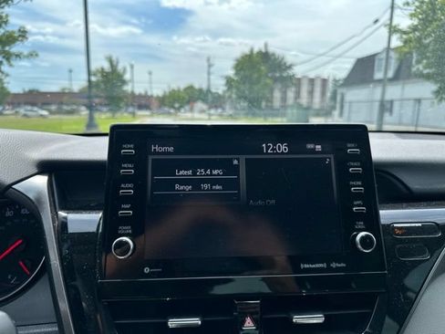 Used 2022 Toyota Camry XSE FWD image 37