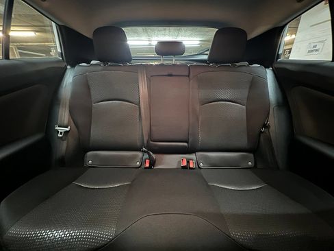 Certified 2022 Toyota Prius LE FWD image 13