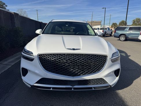 Used 2022 Genesis GV70 2.5T w/ Winter Weather Package image 3