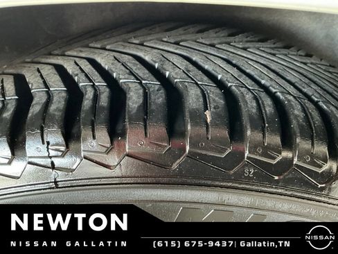 Used 2019 Nissan Pathfinder Platinum FWD image 54