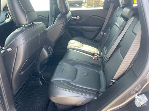 Used 2015 Jeep Cherokee Limited w/ Luxury Group AWD/4WD image 27