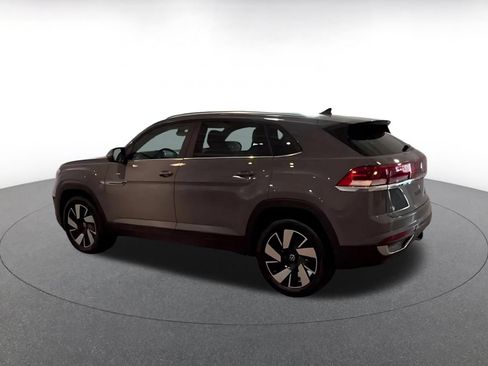 Used 2026 Volkswagen Atlas Cross Sport SE AWD/4WD image 6