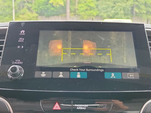 Used 2020 Honda Passport Touring image 21