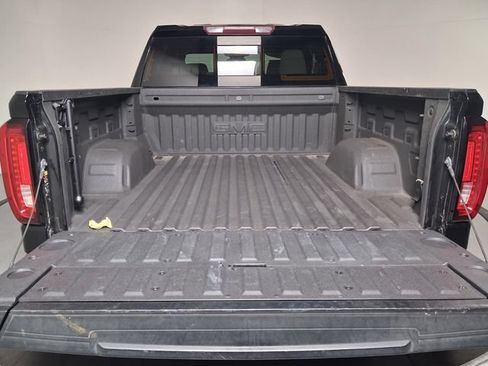 Used 2023 GMC Sierra 1500 SLT w/ SLT Premium Plus Package AWD/4WD image 13