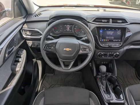 Used 2023 Chevrolet TrailBlazer LT w/ Convenience Package image 16