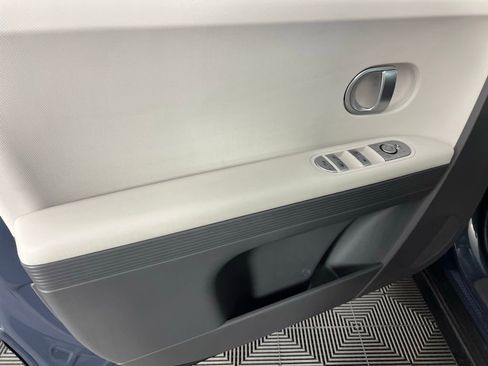 Used 2024 Hyundai Ioniq 5 SE image 25